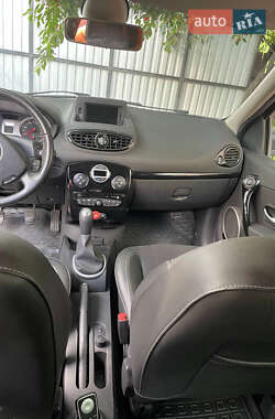 Универсал Renault Clio 2011 в 