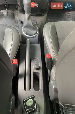 Универсал Renault Clio 2011 в 