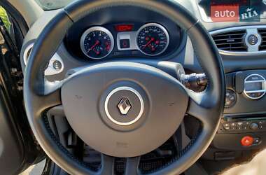 Универсал Renault Clio 2010 в 
