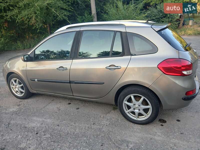 Универсал Renault Clio 2008 в Запорожье