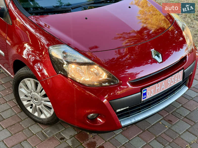 Хетчбек Renault Clio 2010 в Кропивницькому