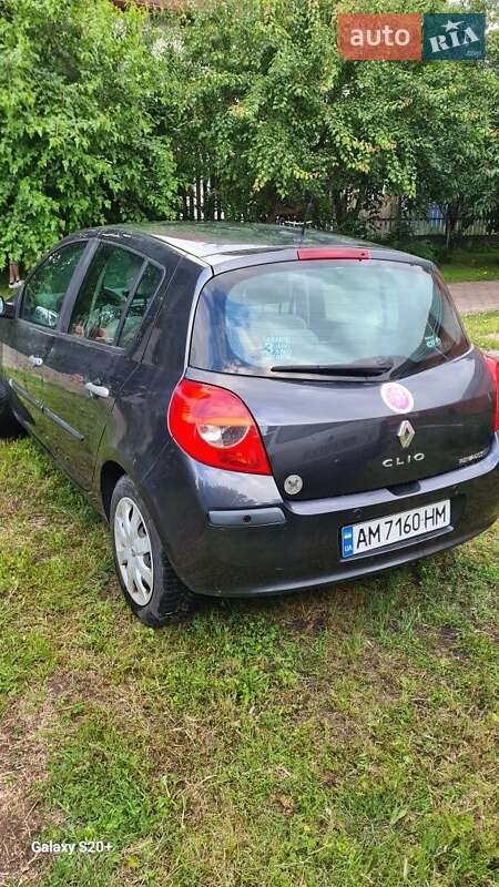 Хэтчбек Renault Clio 2007 в Борисполе
