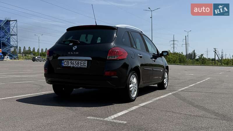 Универсал Renault Clio 2008 в Ровно