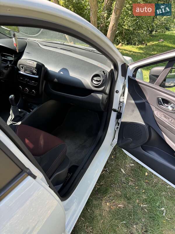 Хэтчбек Renault Clio 2013 в Киеве