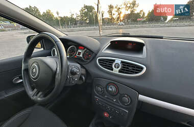 Універсал Renault Clio 2009 в 