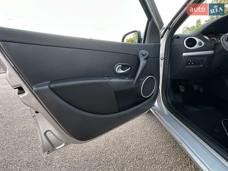 Універсал Renault Clio 2009 в Первомайську