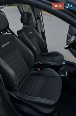 Хэтчбек Renault Clio 2012 в 