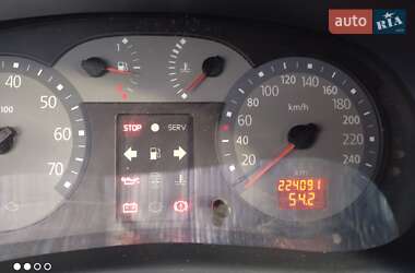 Седан Renault Clio 2005 в 