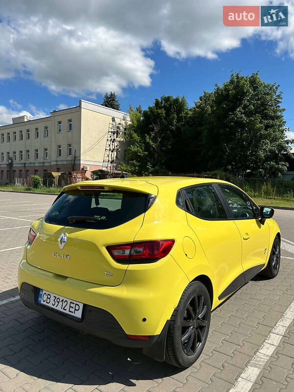 Хэтчбек Renault Clio 2012 в Чернигове