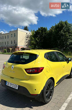 Хэтчбек Renault Clio 2012 в 