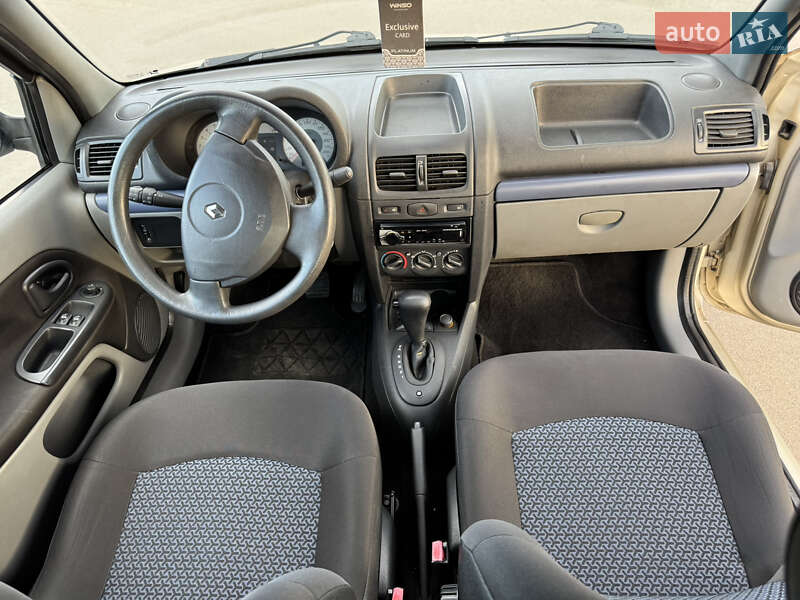 Седан Renault Clio 2008 в Киеве