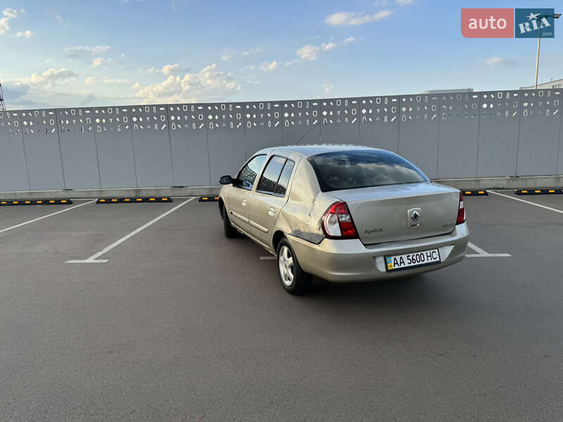 Седан Renault Clio 2008 в Киеве