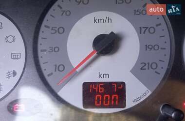 Седан Renault Clio 2006 в 