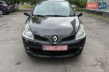 Хэтчбек Renault Clio 2007 в 