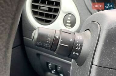 Хэтчбек Renault Clio 2012 в 