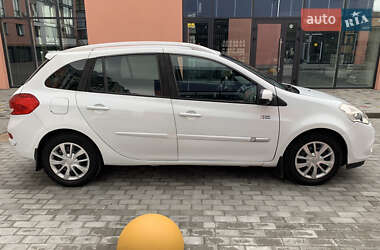 Универсал Renault Clio 2010 в 