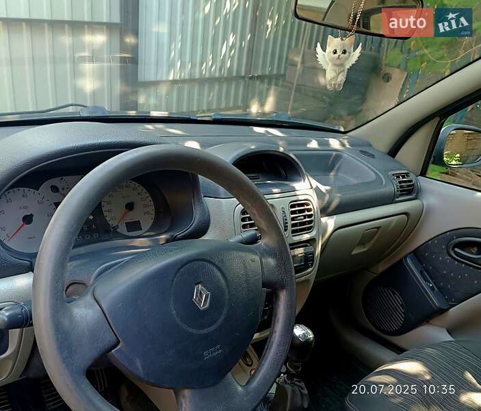 Хэтчбек Renault Clio 2003 в Кропивницком