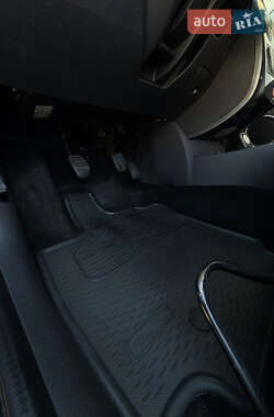 Хэтчбек Renault Clio 2010 в 