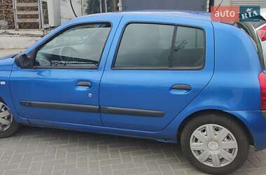 Хэтчбек Renault Clio 2006 в 
