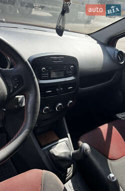 Хэтчбек Renault Clio 2016 в 