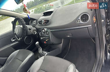 Хэтчбек Renault Clio 2007 в 