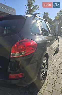 Универсал Renault Clio 2011 в 