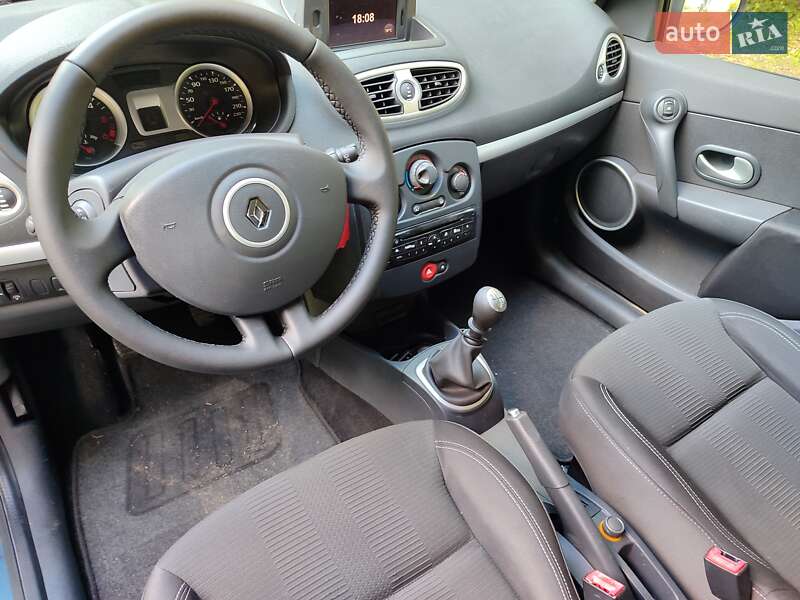 Универсал Renault Clio 2010 в Ровно фото 5 Универсал Renault Clio 2010 в Ровно