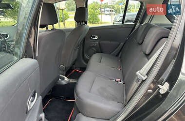 Хэтчбек Renault Clio 2007 в 