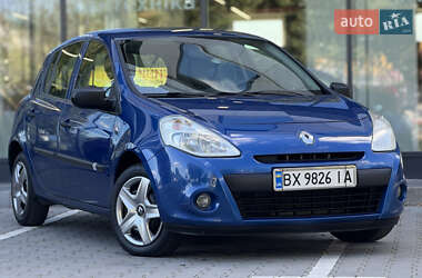 Хэтчбек Renault Clio 2009 в 