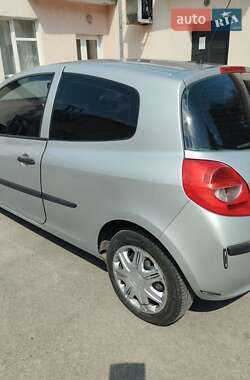 Хетчбек Renault Clio 2005 в Тульчині
