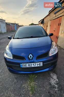 Хэтчбек Renault Clio 2006 в Николаеве