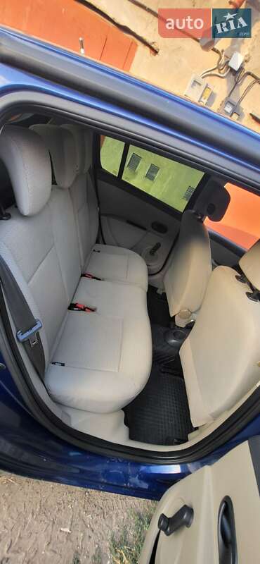 Хэтчбек Renault Clio 2006 в Николаеве фото 12 Хэтчбек Renault Clio 2006 в Николаеве