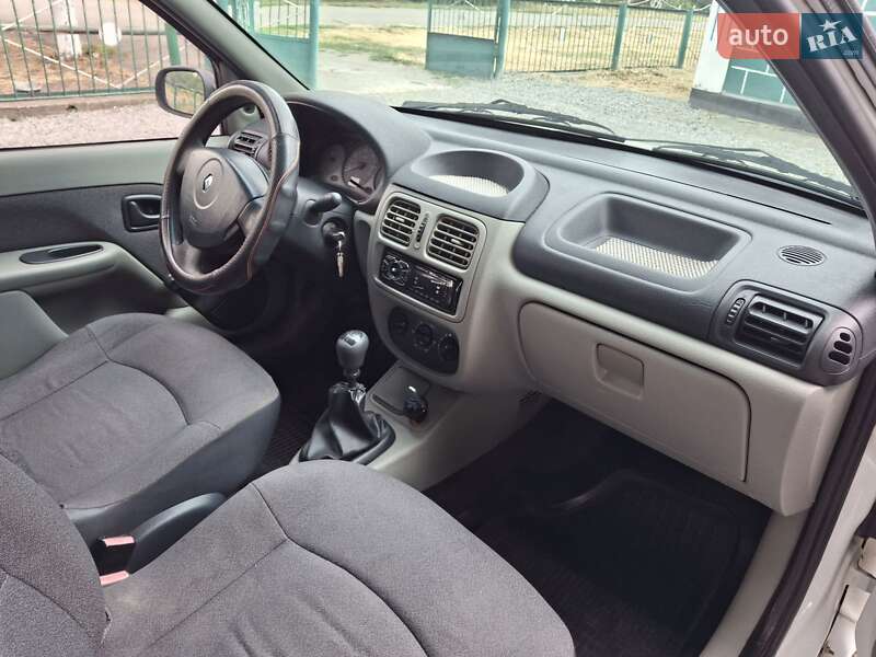 Седан Renault Clio 2006 в Первомайську