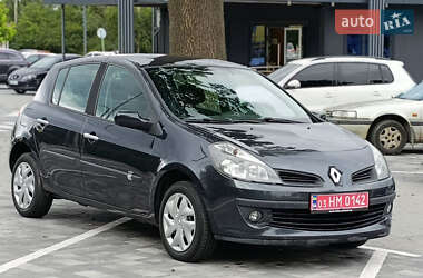 Хэтчбек Renault Clio 2006 в Виннице