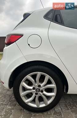 Хэтчбек Renault Clio 2016 в 