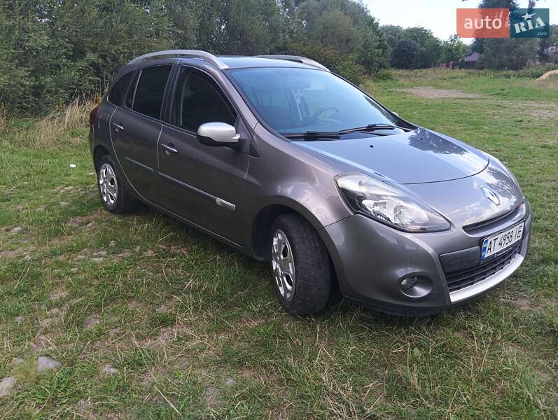 Универсал Renault Clio 2012 в Долине