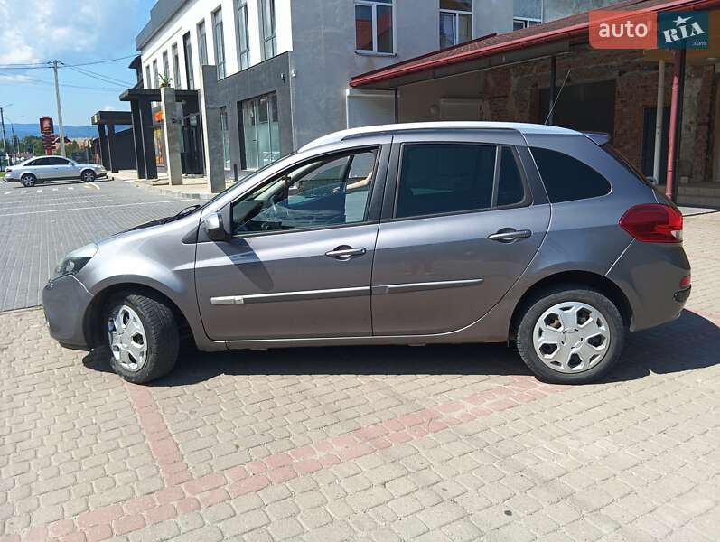 Универсал Renault Clio 2012 в Долине