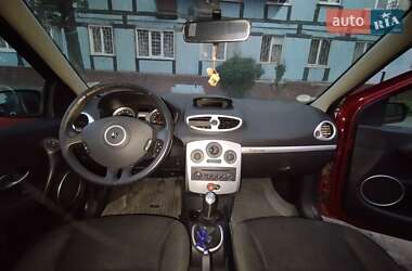 Универсал Renault Clio 2009 в 