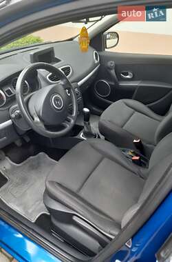 Универсал Renault Clio 2009 в 