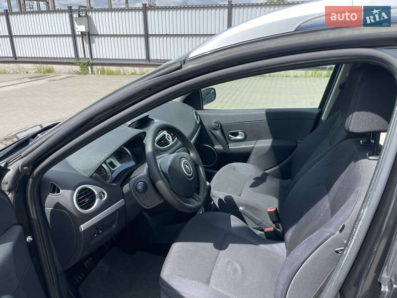Хэтчбек Renault Clio 2008 в Луцке