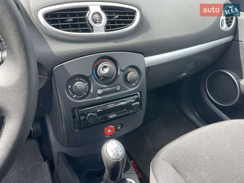 Хэтчбек Renault Clio 2008 в Луцке