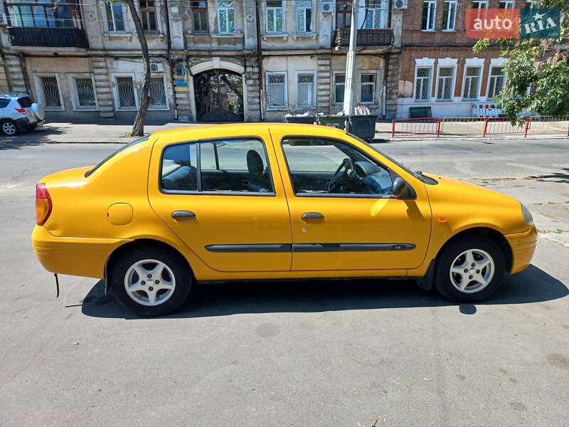 Хэтчбек Renault Clio 2001 в Одессе