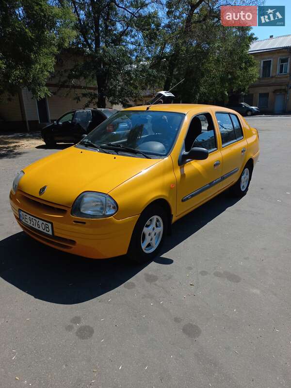 Хэтчбек Renault Clio 2001 в Одессе
