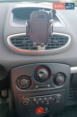 Универсал Renault Clio 2008 в 