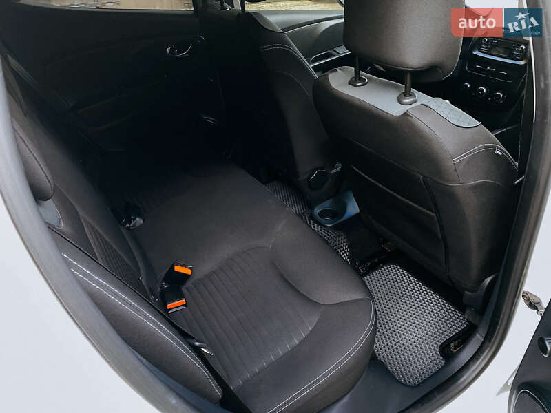 Хэтчбек Renault Clio 2013 в Ровно
