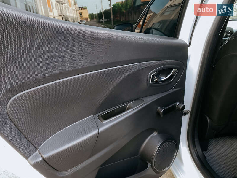 Хэтчбек Renault Clio 2013 в Ровно