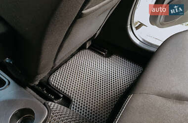 Хетчбек Renault Clio 2013 в 