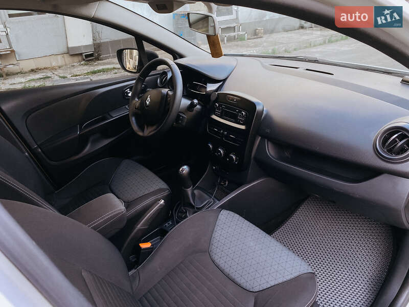 Хэтчбек Renault Clio 2013 в Ровно