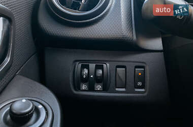 Хетчбек Renault Clio 2013 в 