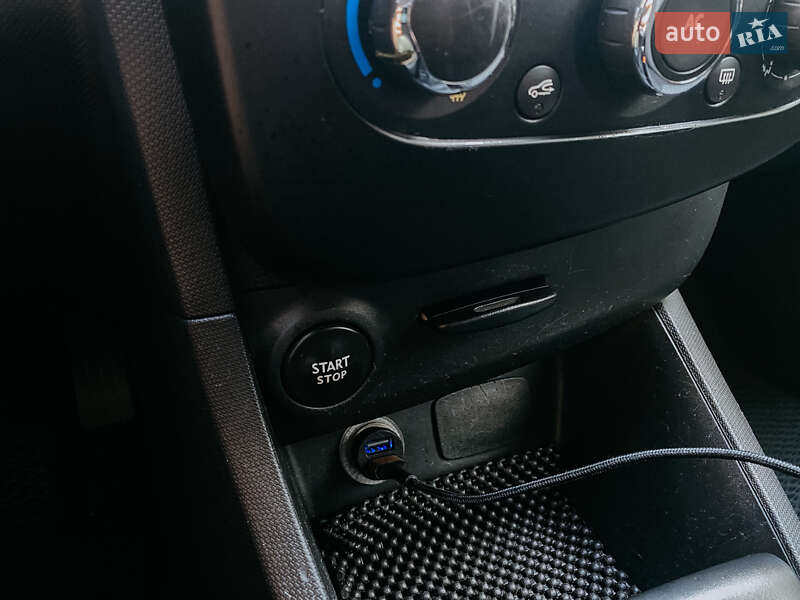 Хэтчбек Renault Clio 2013 в Ровно